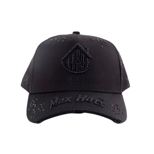 TOTAL BLACK