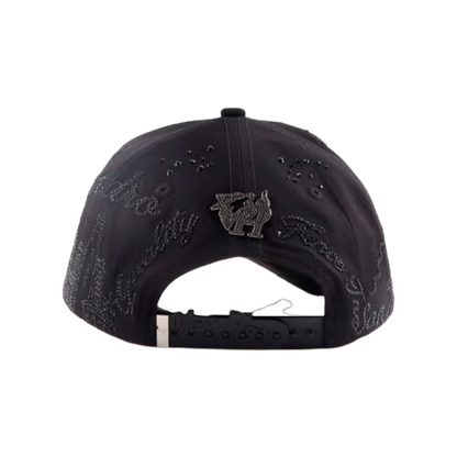 TOTAL BLACK