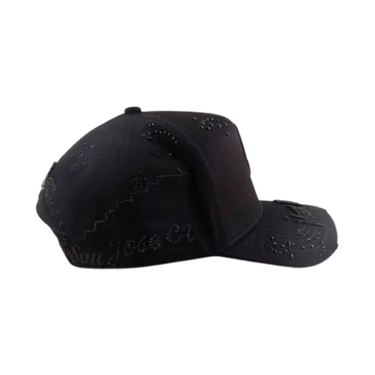 TOTAL BLACK